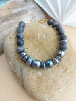 Tahitain Pearls and Labradorite Bracelet – B 1270