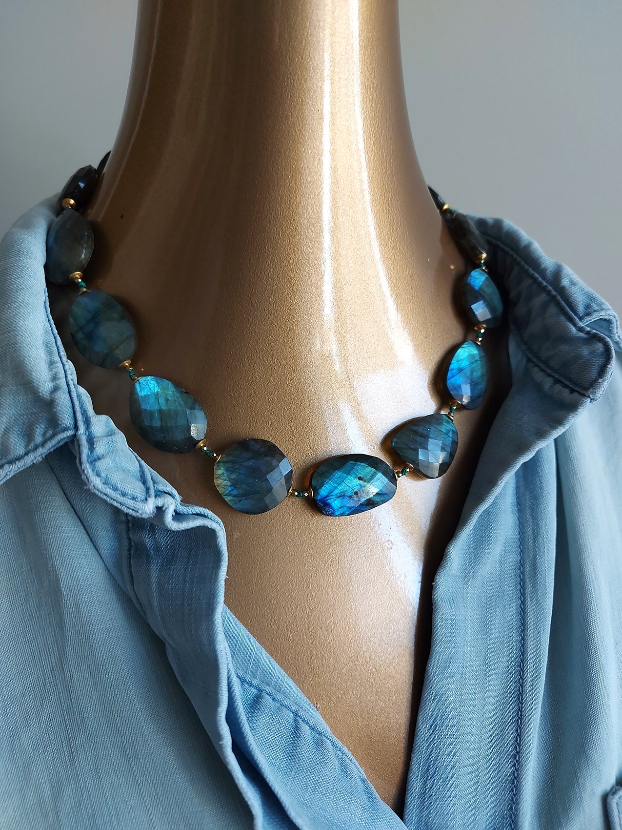 Labradorite Necklace with Swarovski Clasp - N 4047 - Image 5