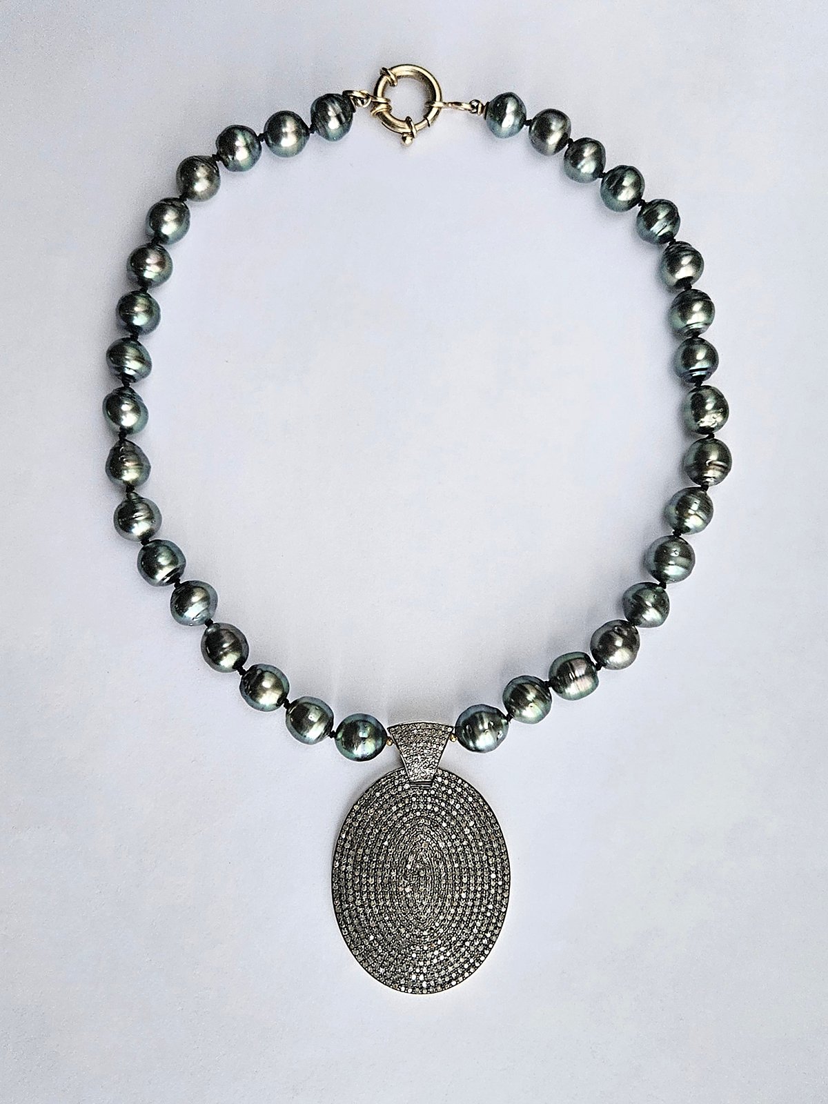 Diamond Pendant and Tahitian Pearls - Image 8