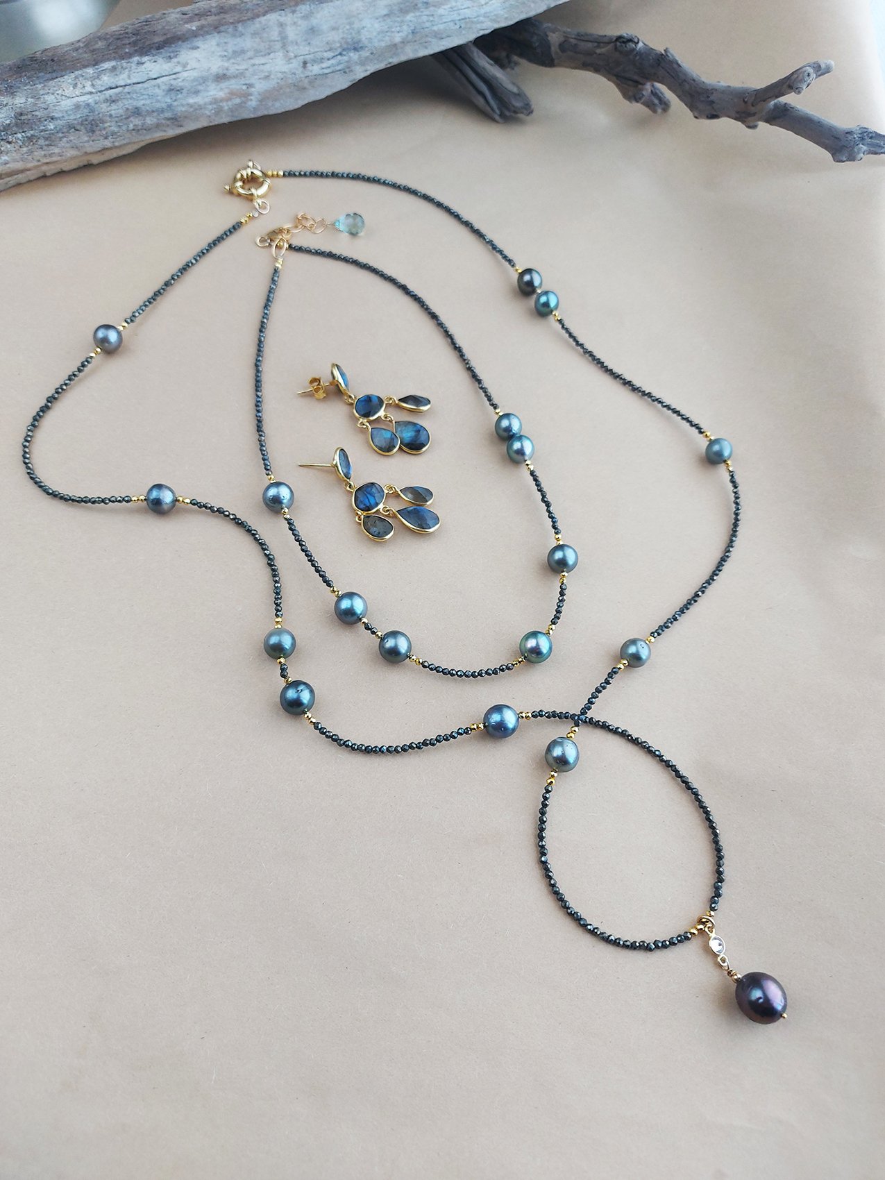 Tahitian Pearls and Pyrite necklace - N 4018 - Image 6