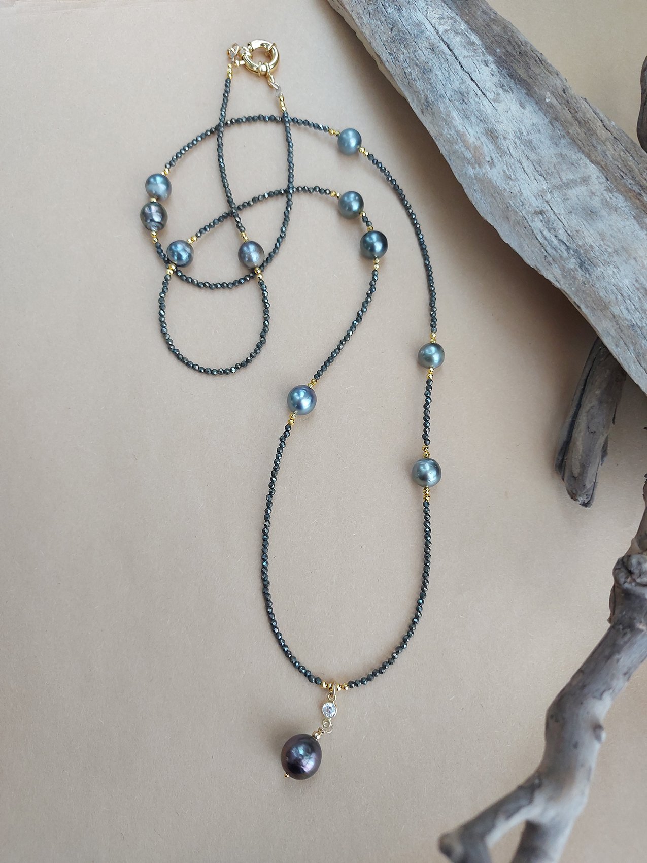 Tahitian Pearls and Pyrite necklace - N 4018 - Image 3