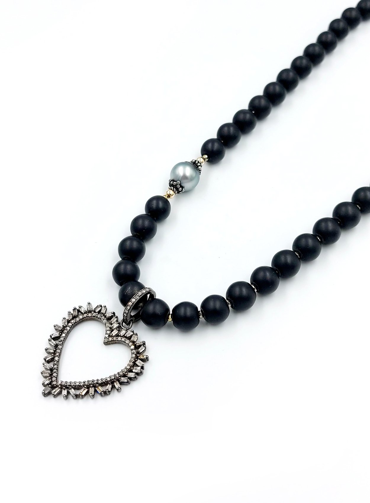 Baguette Diamond Heart, Tahitian Pearl and Onyx - Image 4