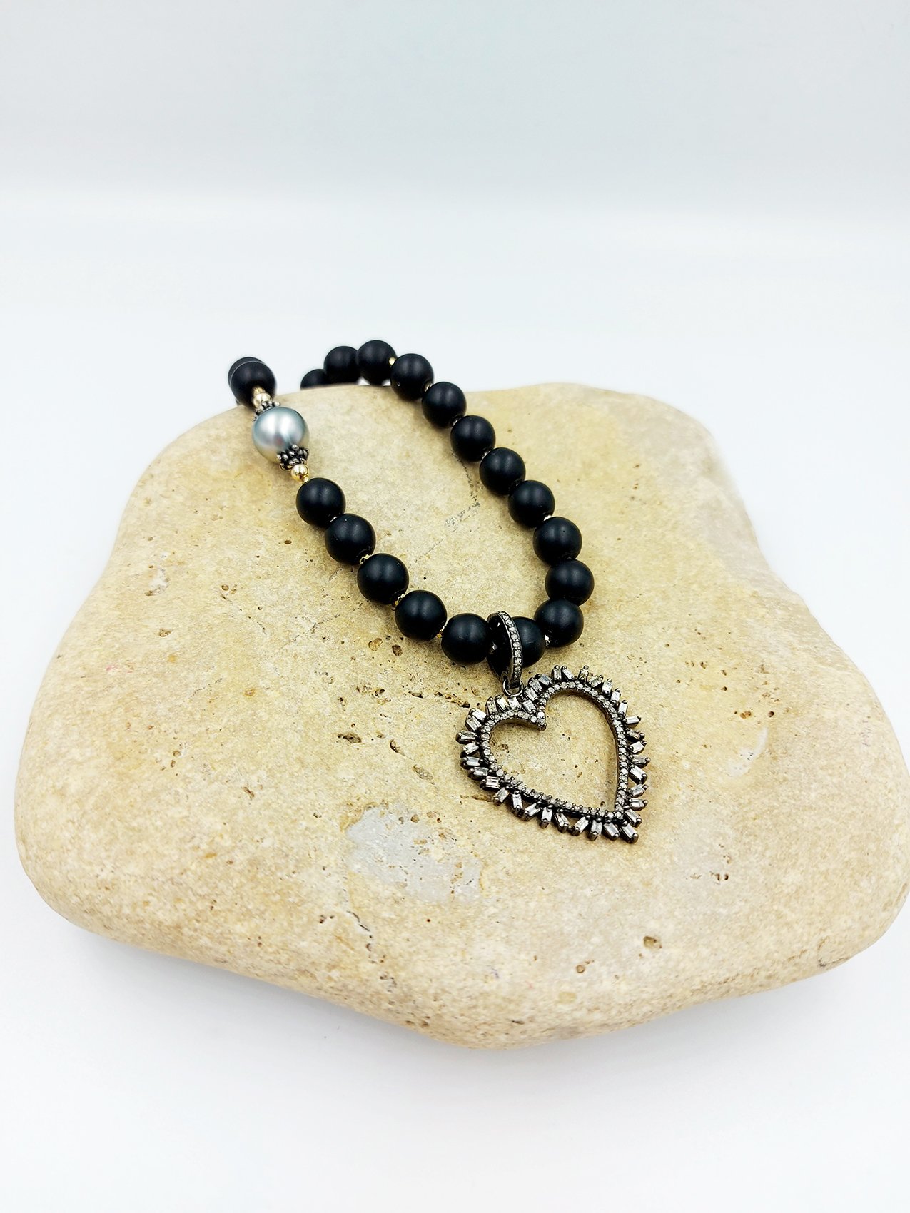 Baguette Diamond Heart, Tahitian Pearl and Onyx - Image 6