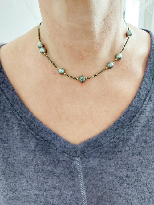 Diamond ball, Tahitian Pearls, Pyrite necklace – N 2831