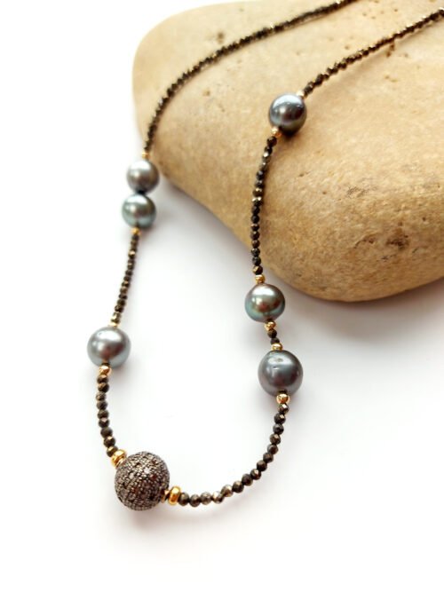 Diamond ball, Tahitian Pearls, Pyrite necklace – N 2831
