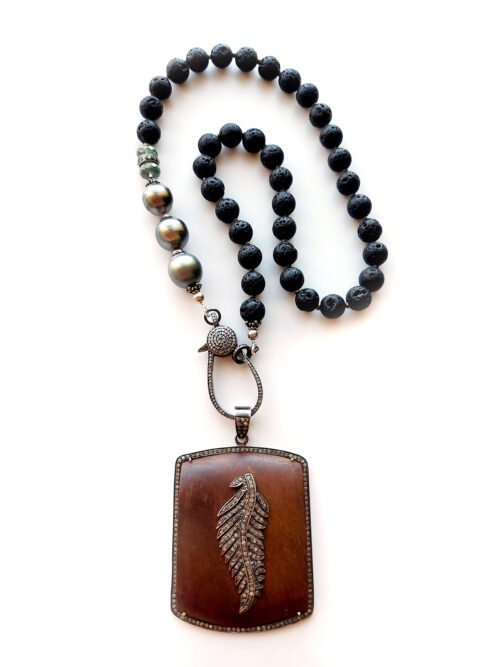 Diamond Feather on wood and Tahitian Pearls N 2855