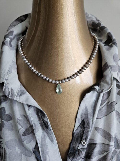 Aquamarine and Pearls necklace