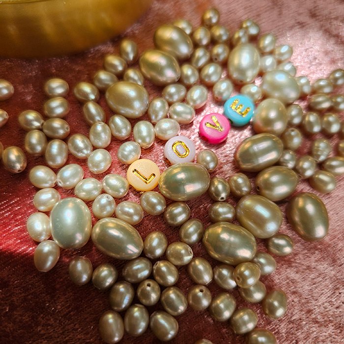 Avaasi jewelry making party