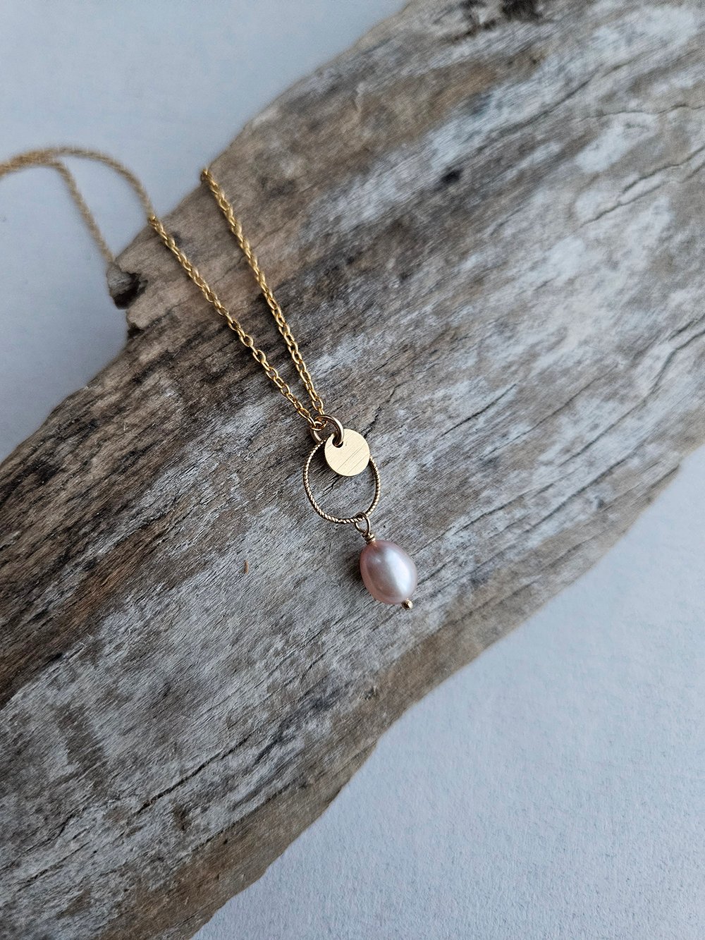 Handcrafted Freshwater Pearl Necklace – Cream Pearl on Circle Link with Gold Disc - Image 3