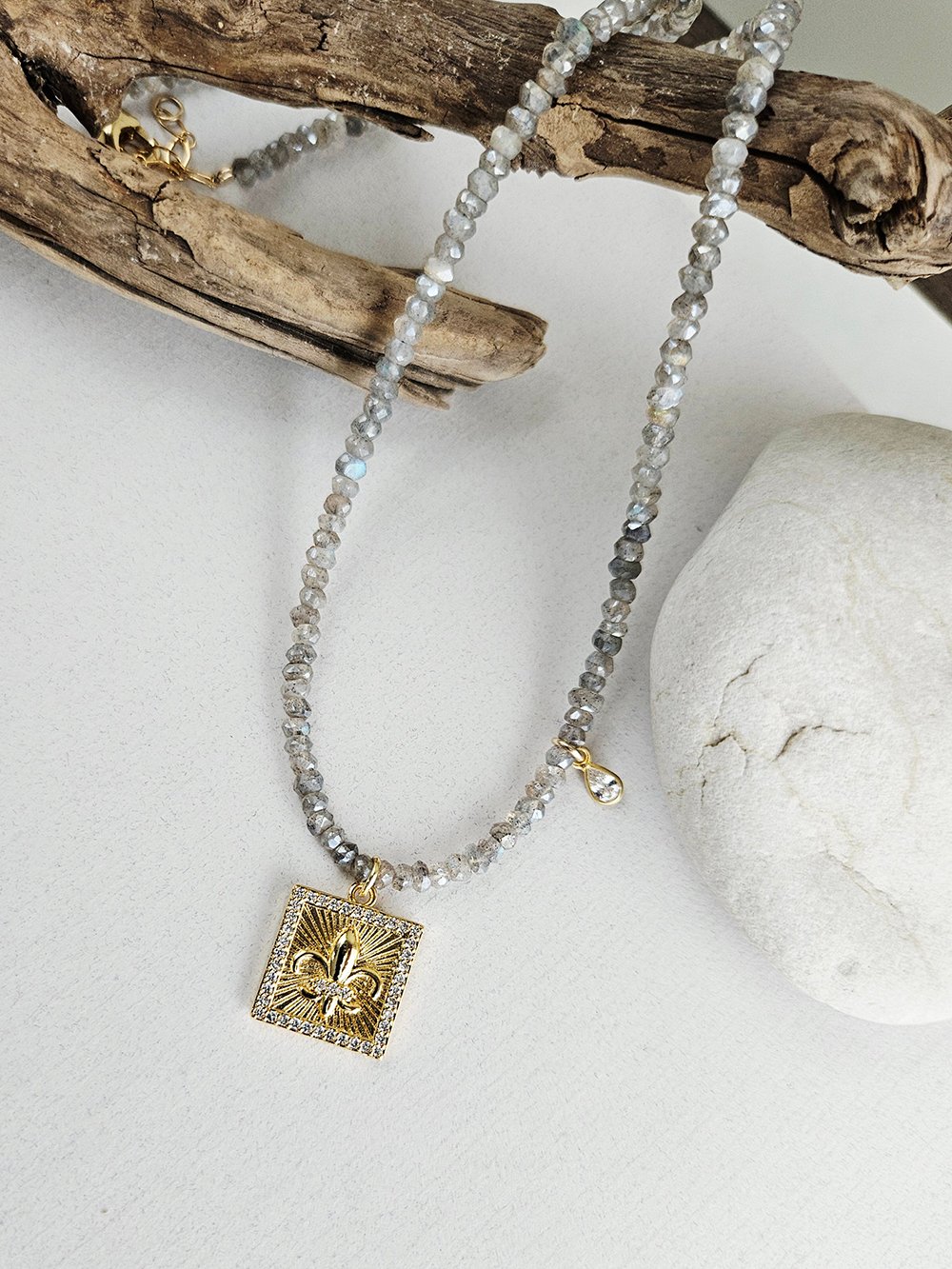 Fleur-de-Lis Gold Pendant Necklace with Labradorite - Image 3