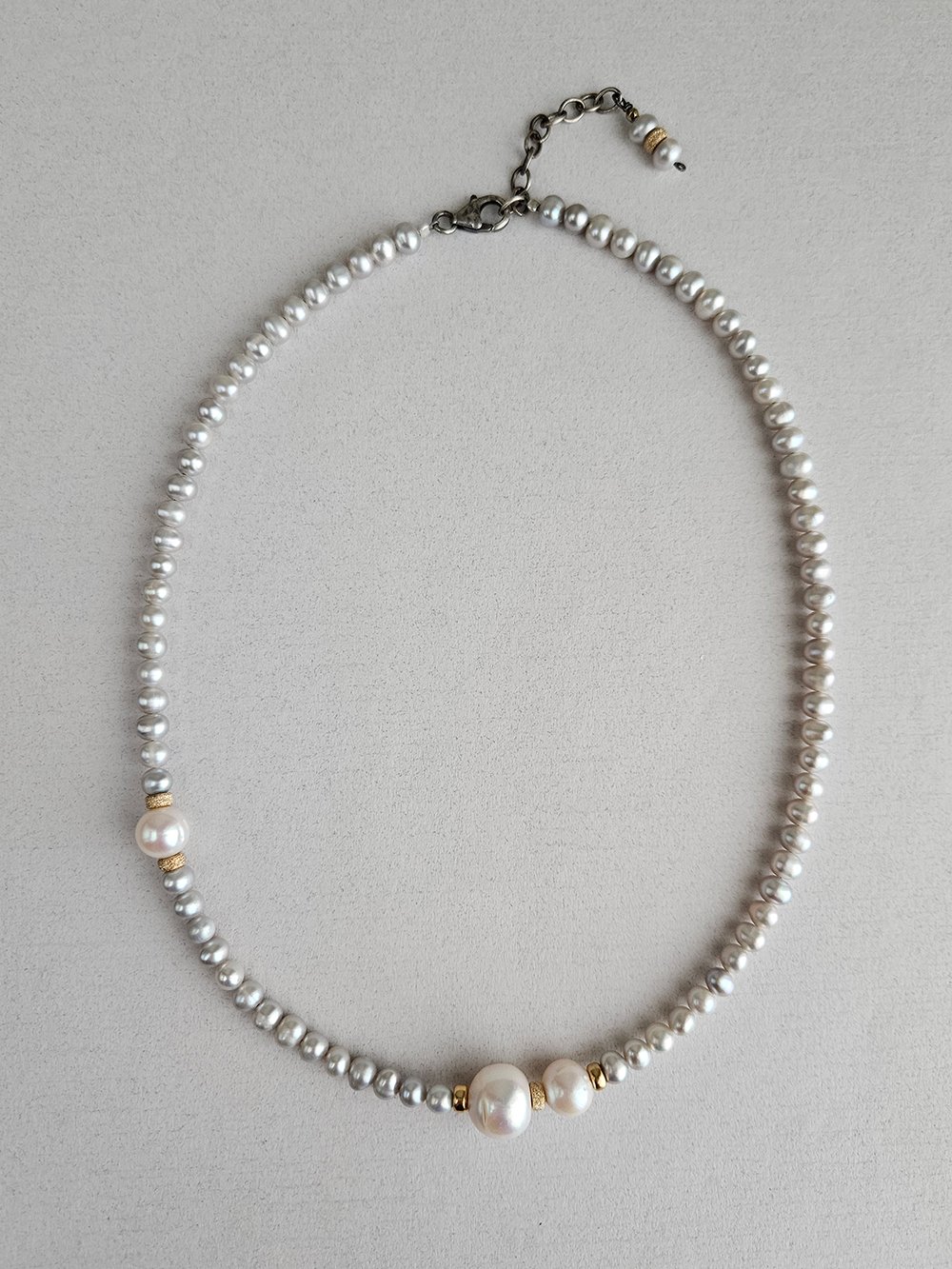 white freshwater pearl necklace